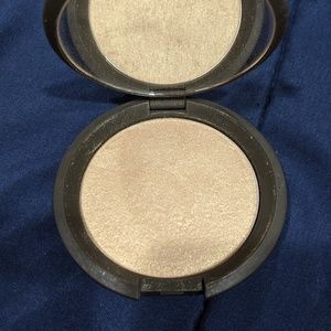Becca shimmering skin perfector